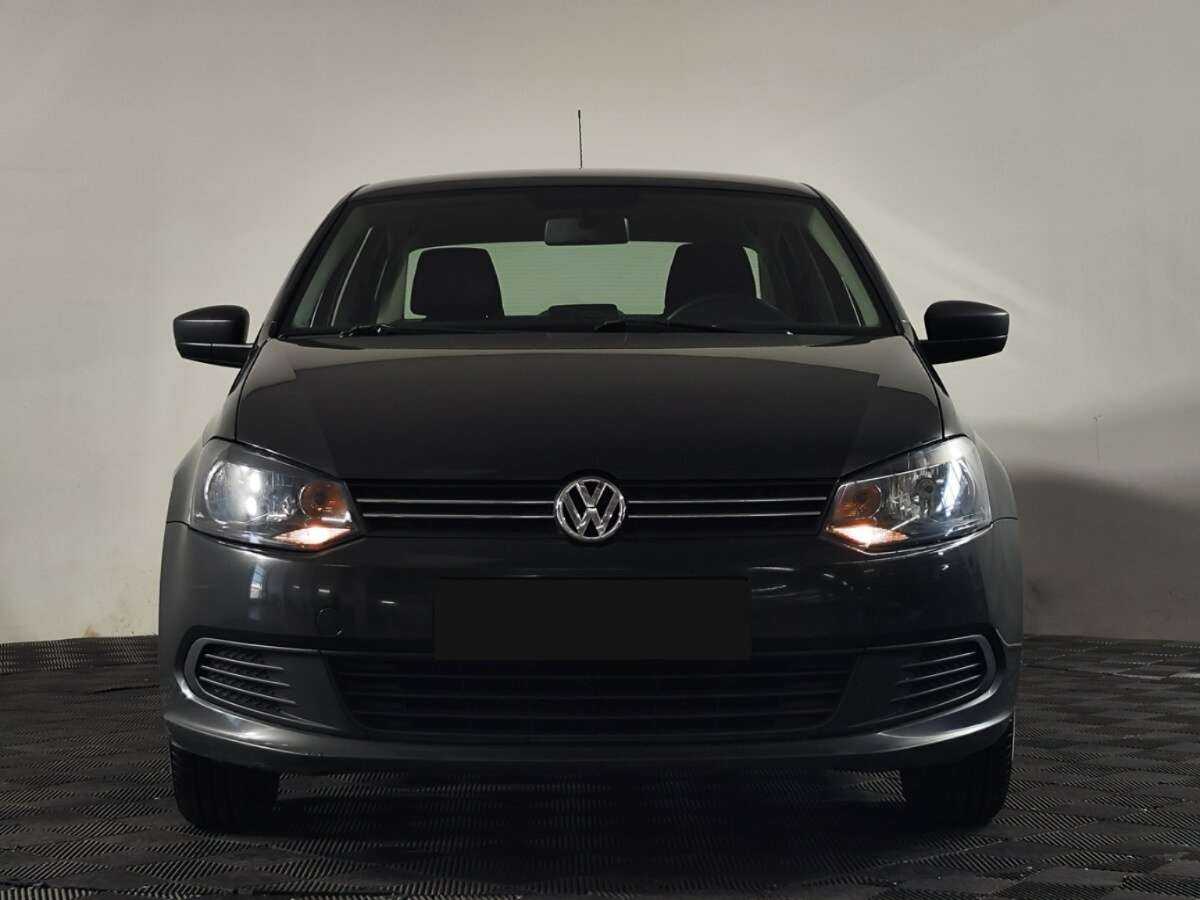 Купить Volkswagen Polo с пробегом. Фото: #1