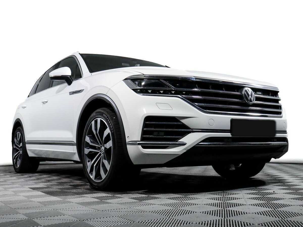 Купить Volkswagen Touareg с пробегом. Фото: #18