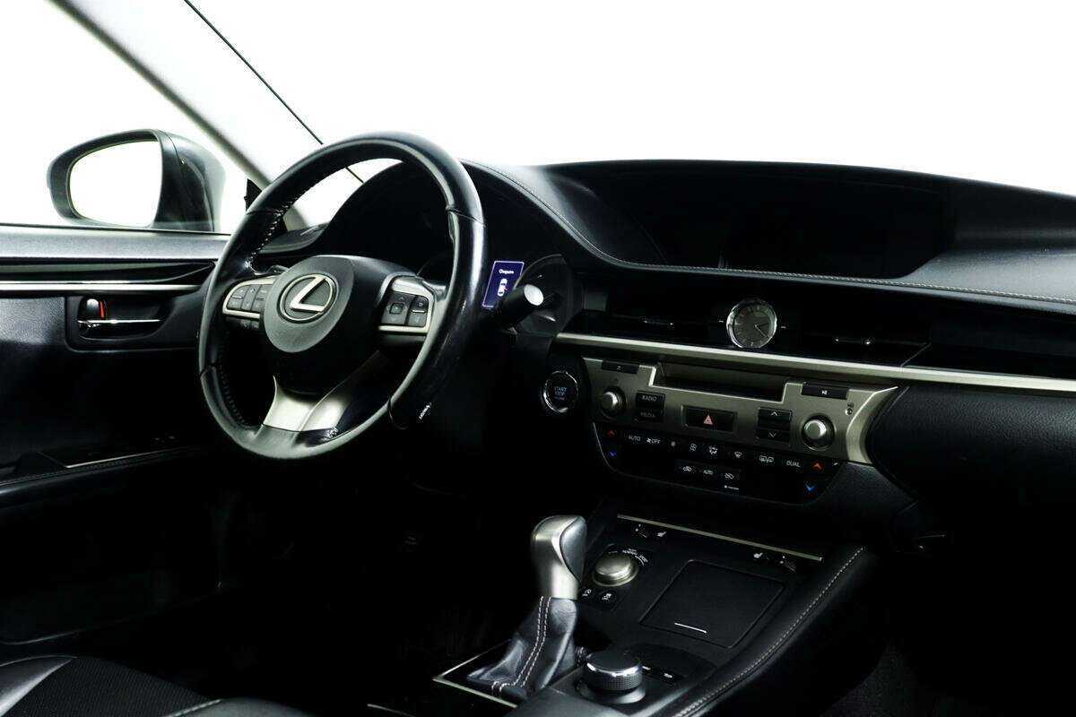 Купить Lexus ES с пробегом. Фото: #8