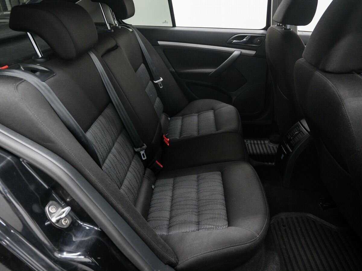 Купить Skoda Octavia с пробегом. Фото: #8