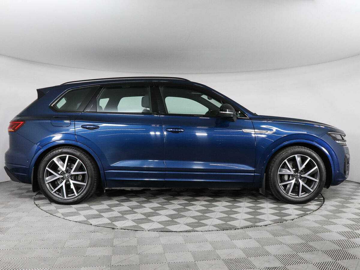 Купить Volkswagen Touareg с пробегом. Фото: #3