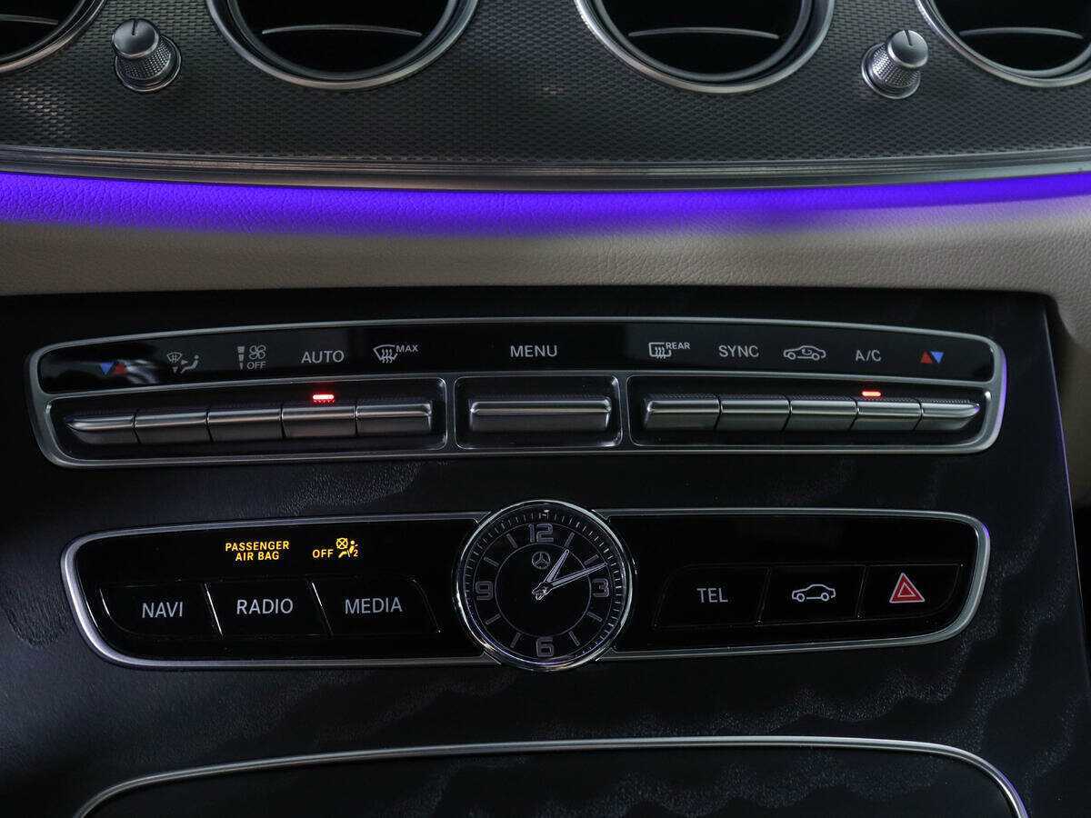 Купить Mercedes-Benz E-Класс с пробегом. Фото: #14