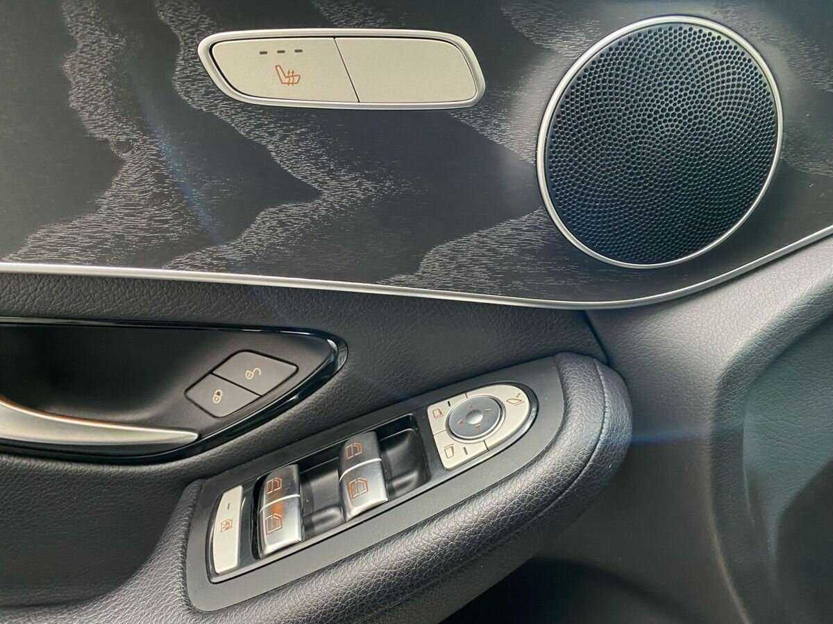 Купить Mercedes-Benz GLC с пробегом. Фото: #17