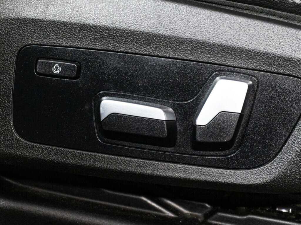 Купить BMW X3 с пробегом. Фото: #23