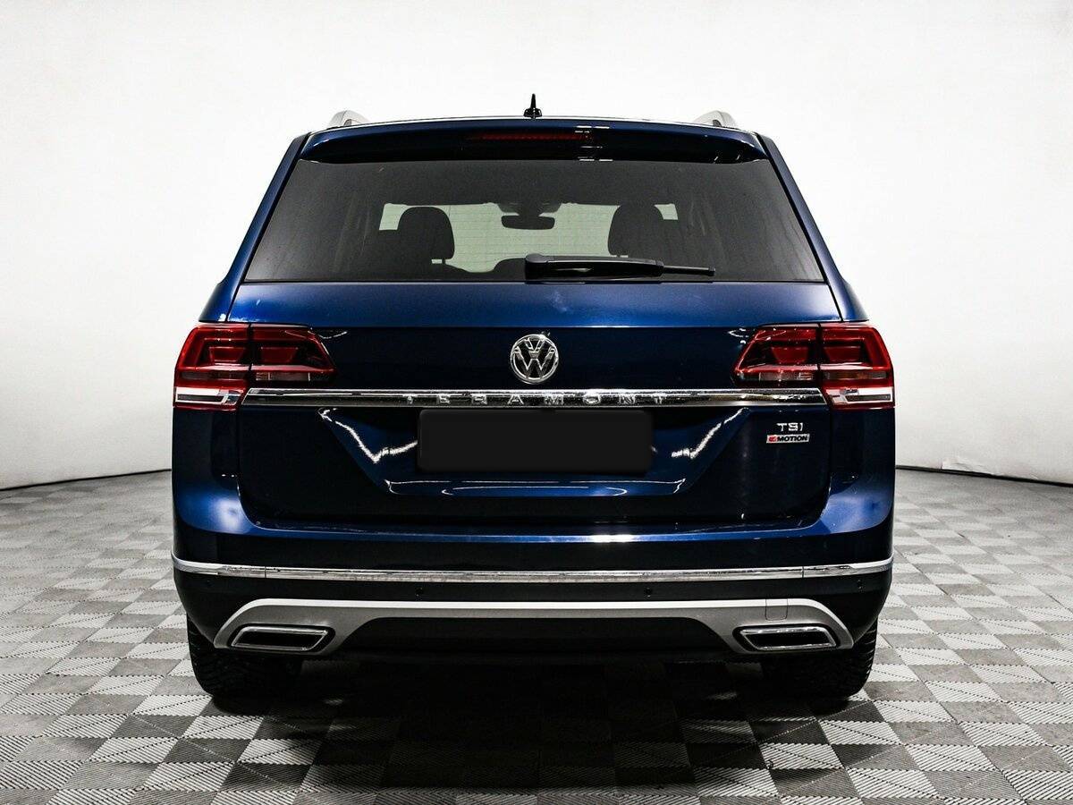Купить Volkswagen Teramont с пробегом. Фото: #4