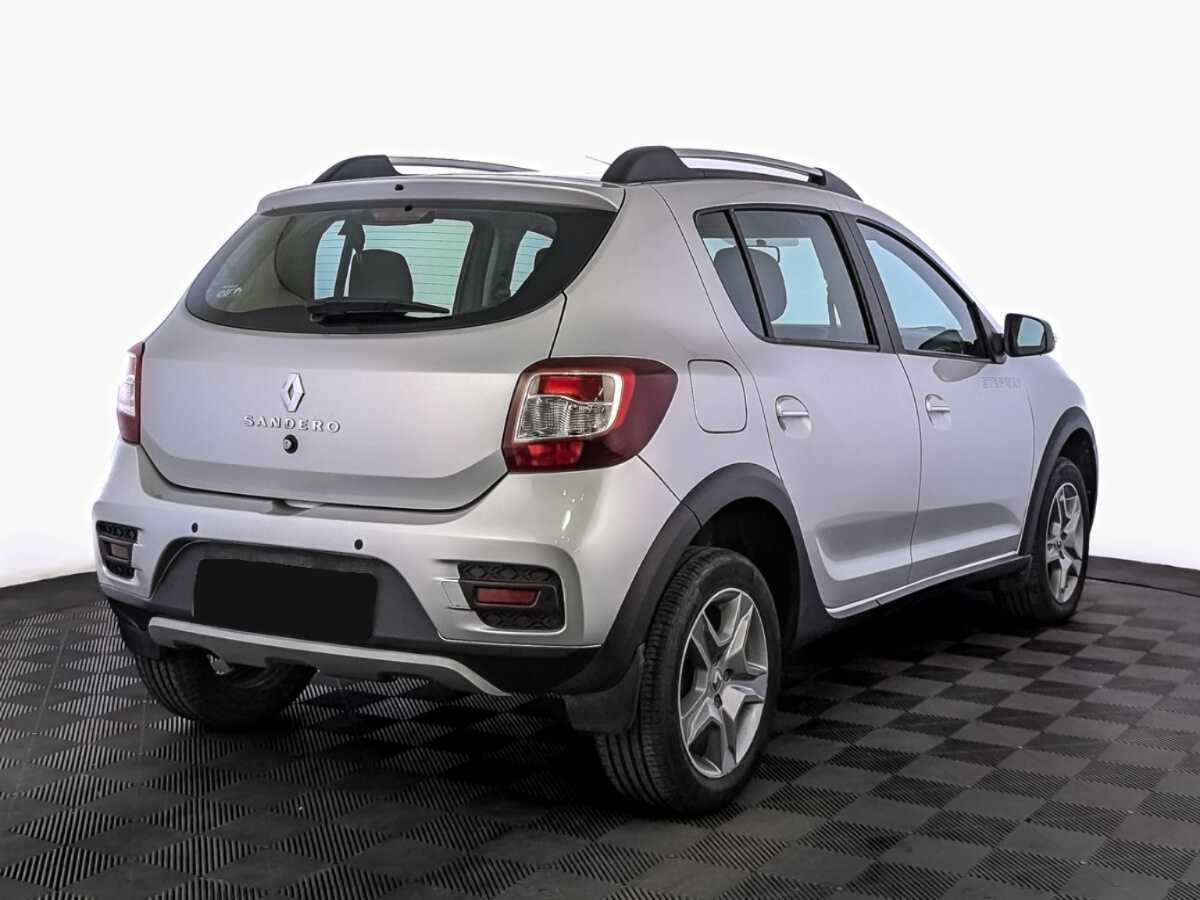 Купить Renault Sandero с пробегом. Фото: #4