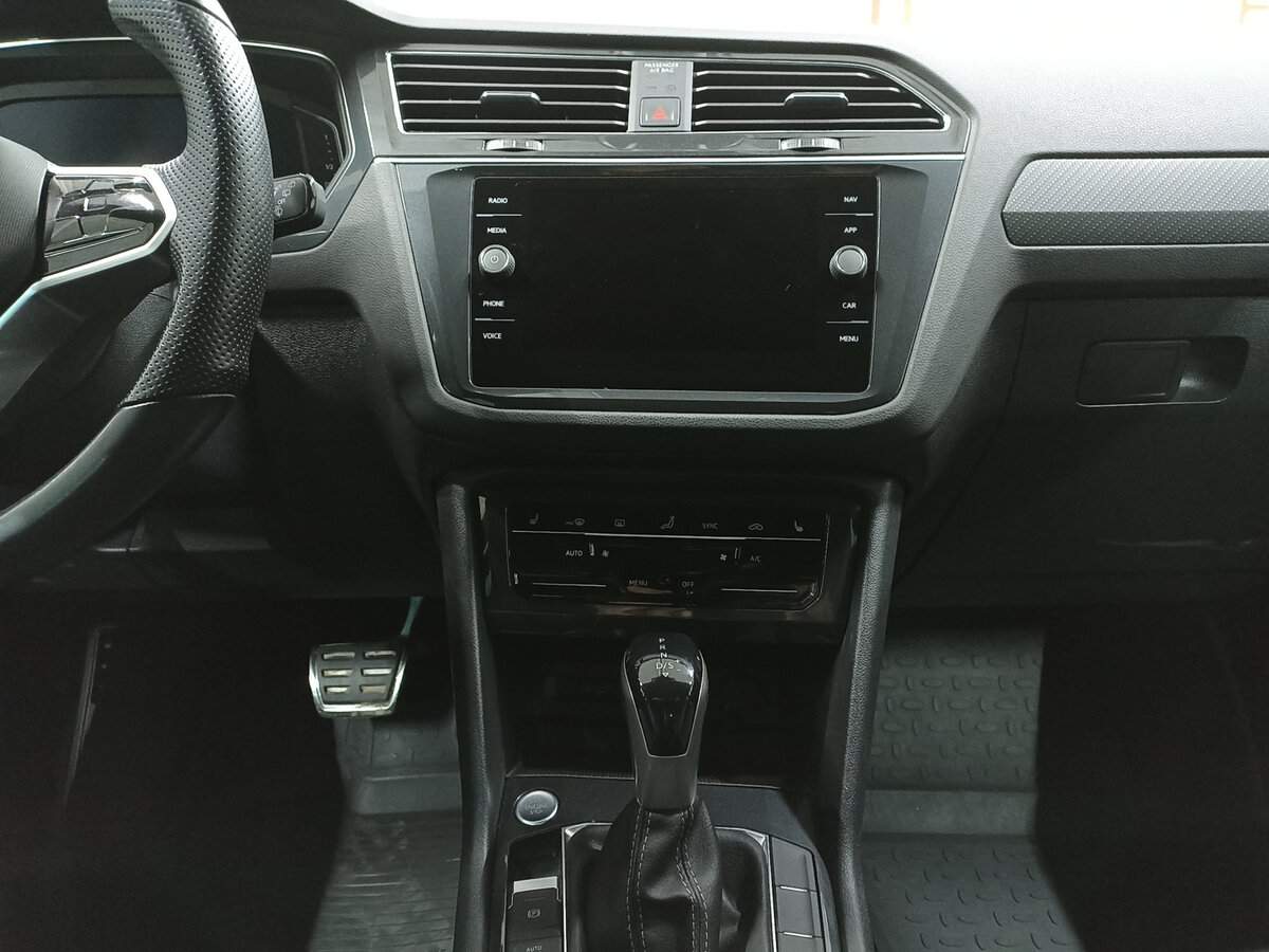 Купить Volkswagen Tiguan с пробегом. Фото: #14