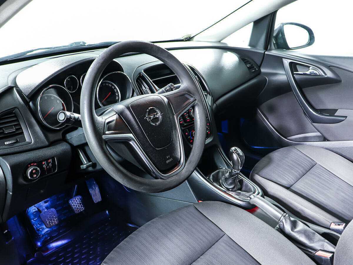 Купить Opel Astra с пробегом. Фото: #12