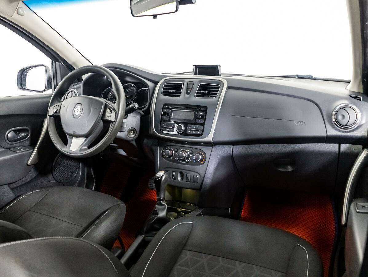 Купить Renault Sandero с пробегом. Фото: #7