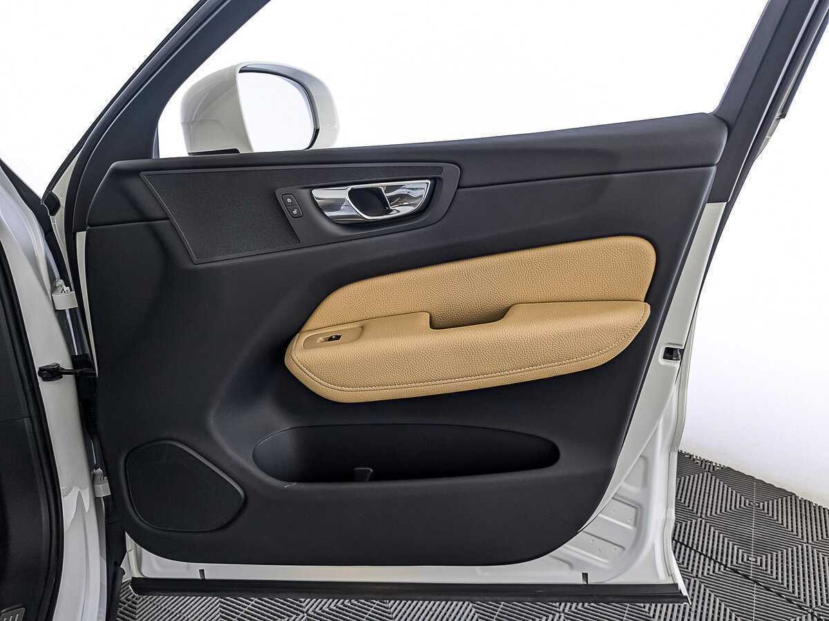 Купить Volvo XC60 с пробегом. Фото: #24