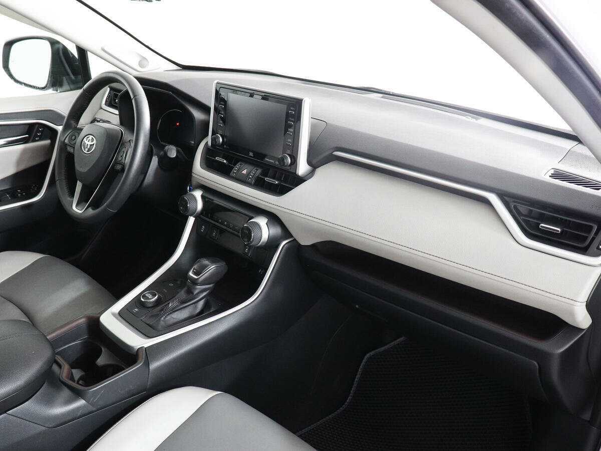 Купить Toyota RAV4 с пробегом. Фото: #9