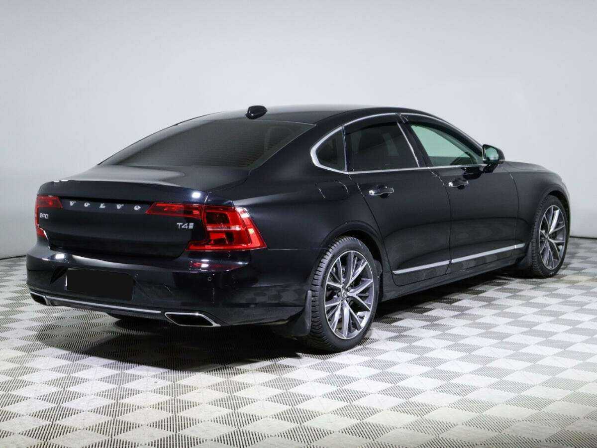 Купить Volvo S90 с пробегом. Фото: #3