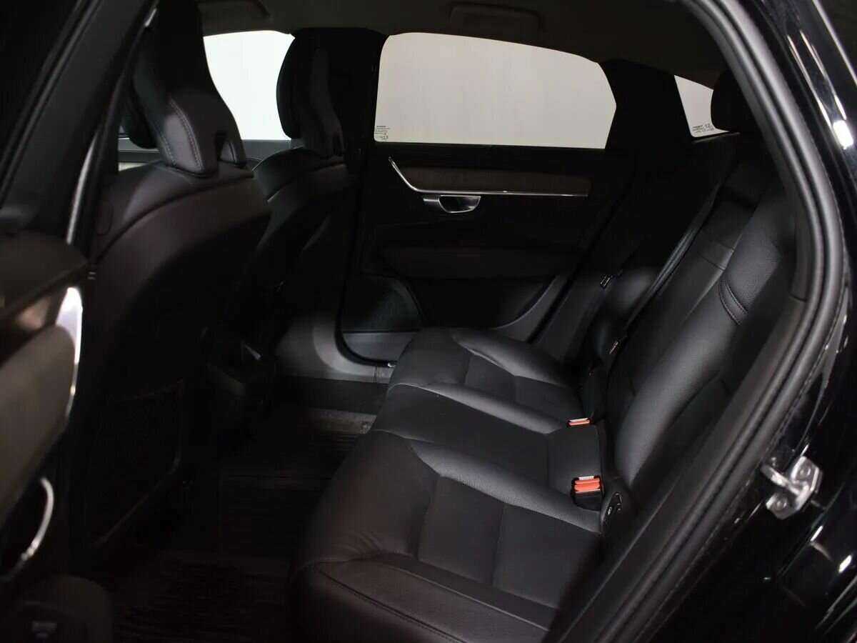 Купить Volvo S90 с пробегом. Фото: #13