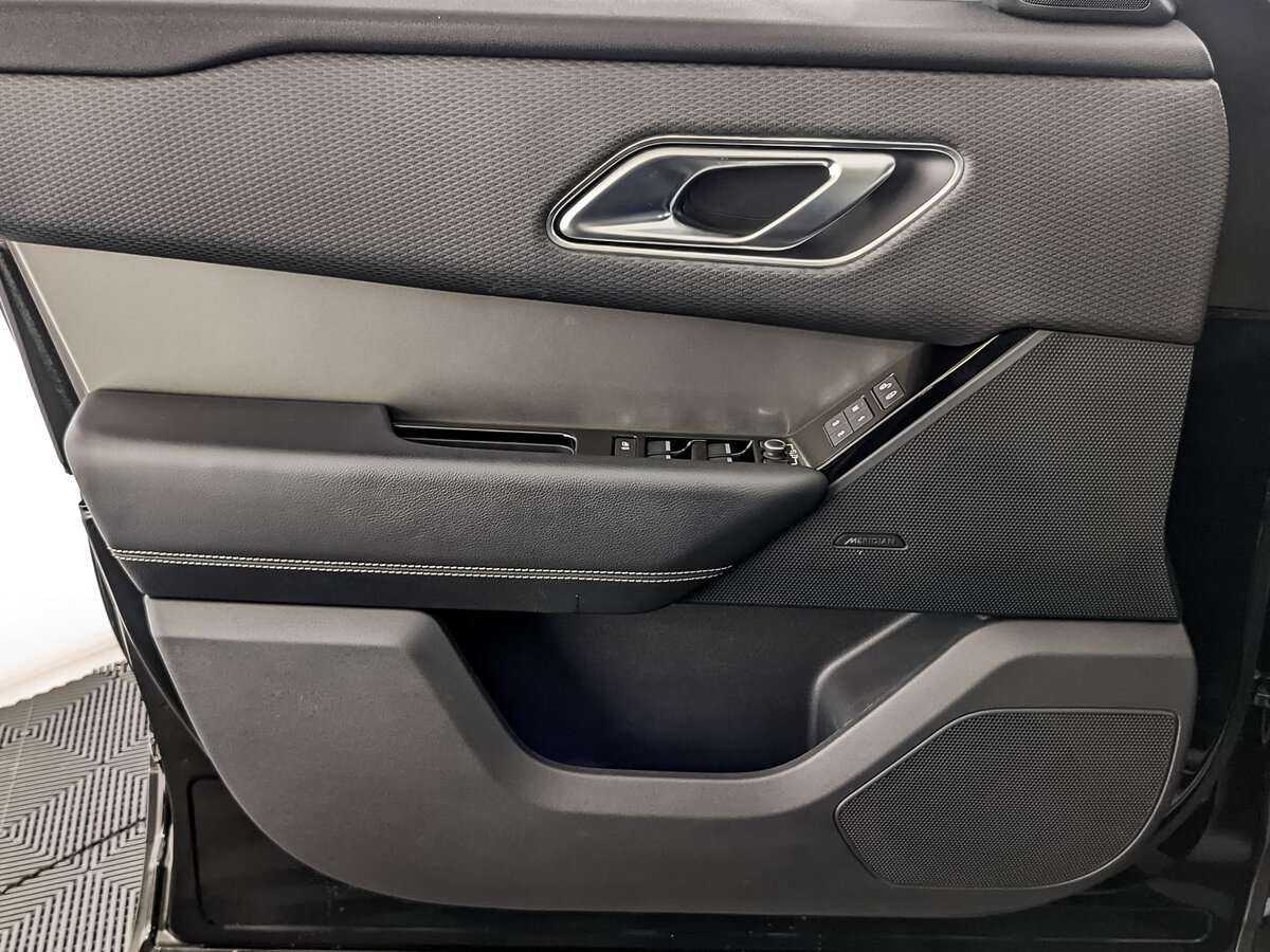 Купить Land Rover Range Rover Velar с пробегом. Фото: #12