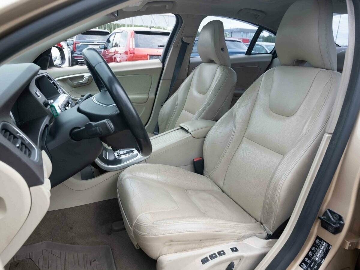 Купить Volvo S60 с пробегом. Фото: #6