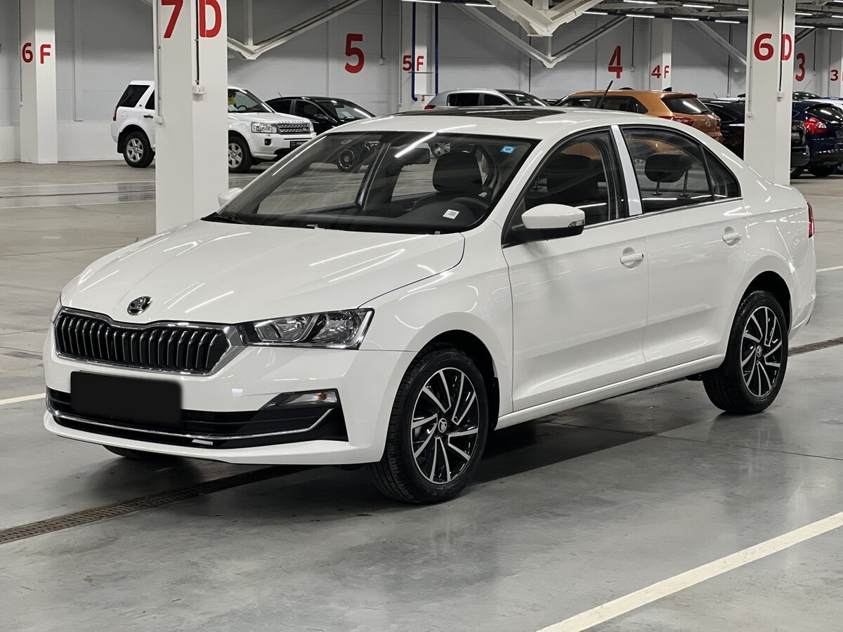 Купить Skoda Rapid с пробегом. Посмотреть фото