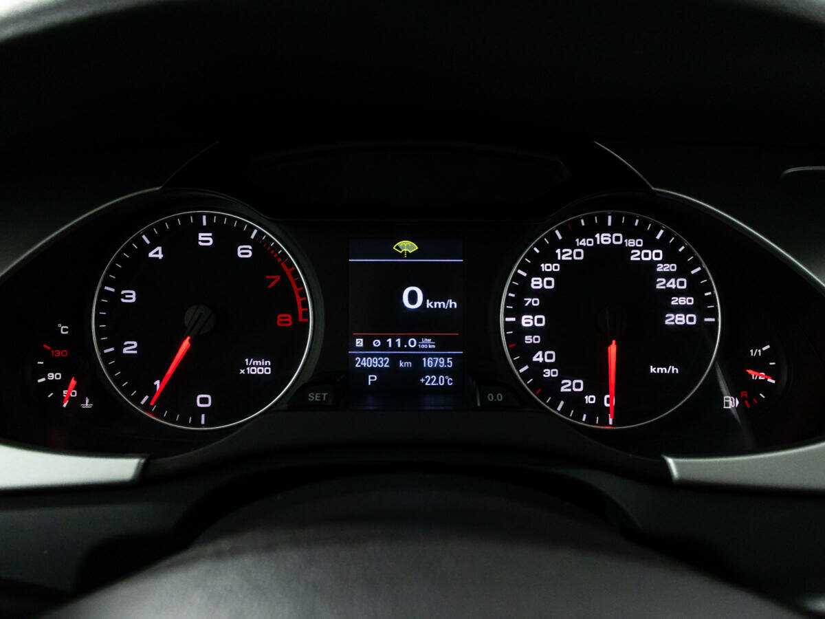 Купить Audi A4 с пробегом. Фото: #10