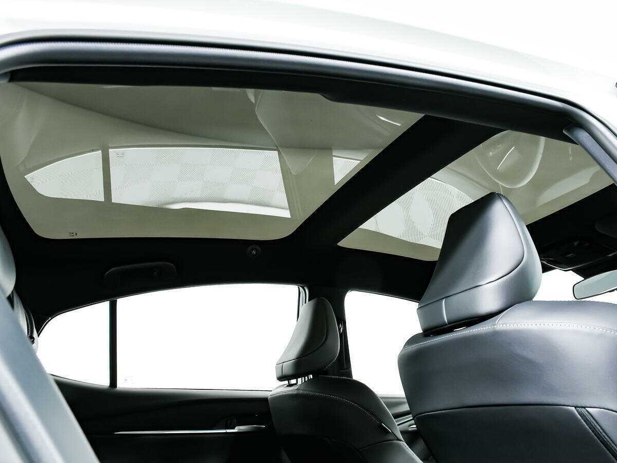 Купить Toyota Camry с пробегом. Фото: #14