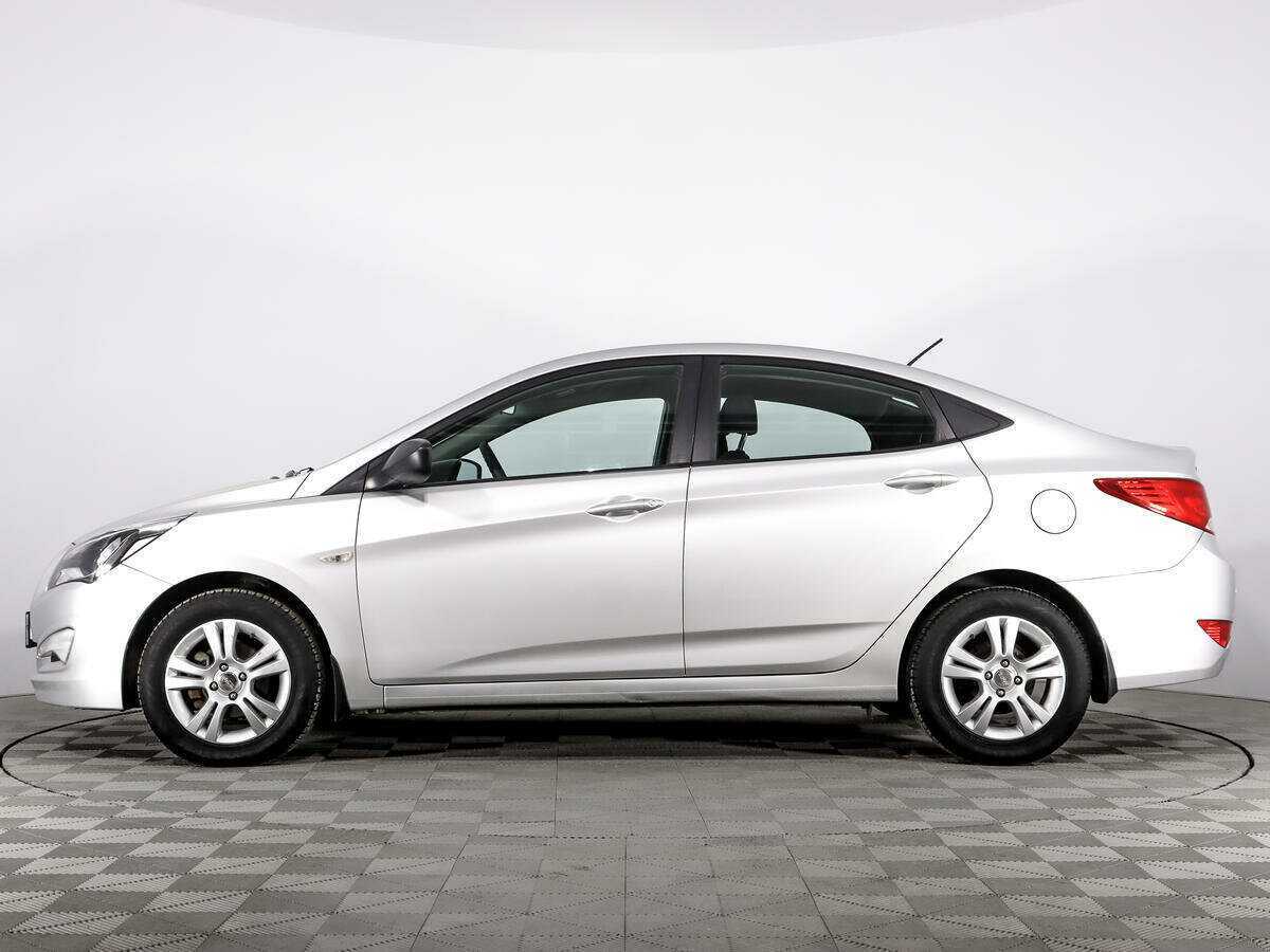 Купить Hyundai Solaris с пробегом. Фото: #7