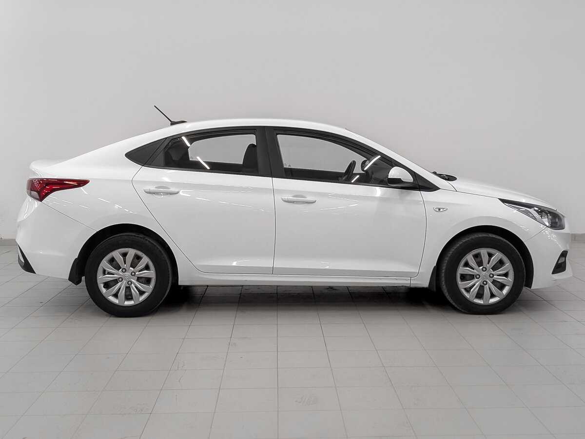 Купить Hyundai Solaris с пробегом. Фото: #3