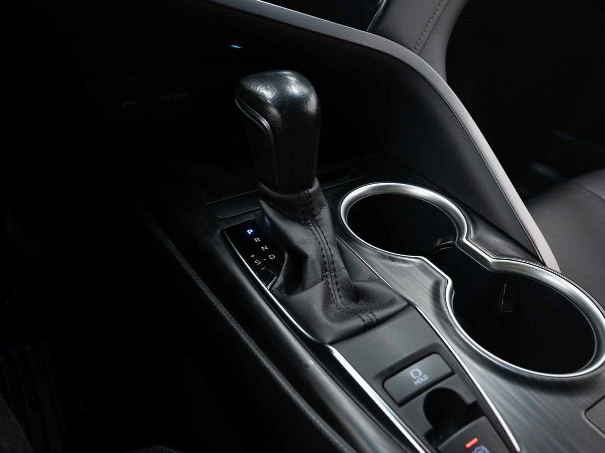 Купить Toyota Camry с пробегом. Фото: #23