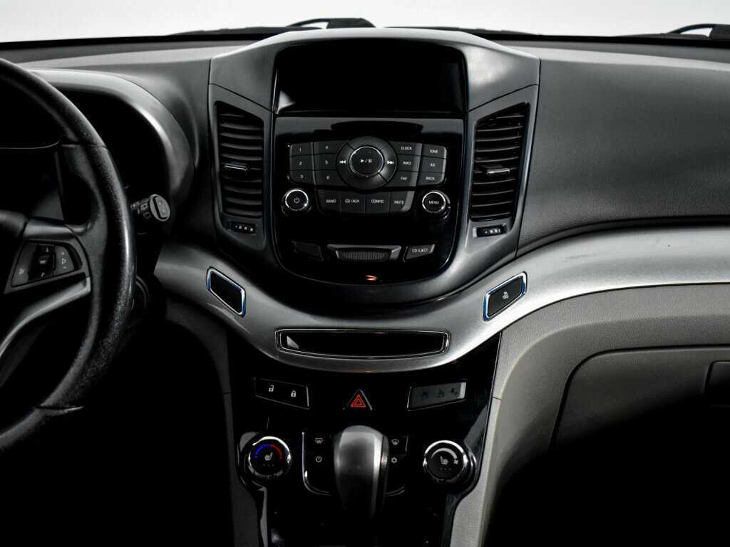 Купить Chevrolet Orlando с пробегом. Фото: #13