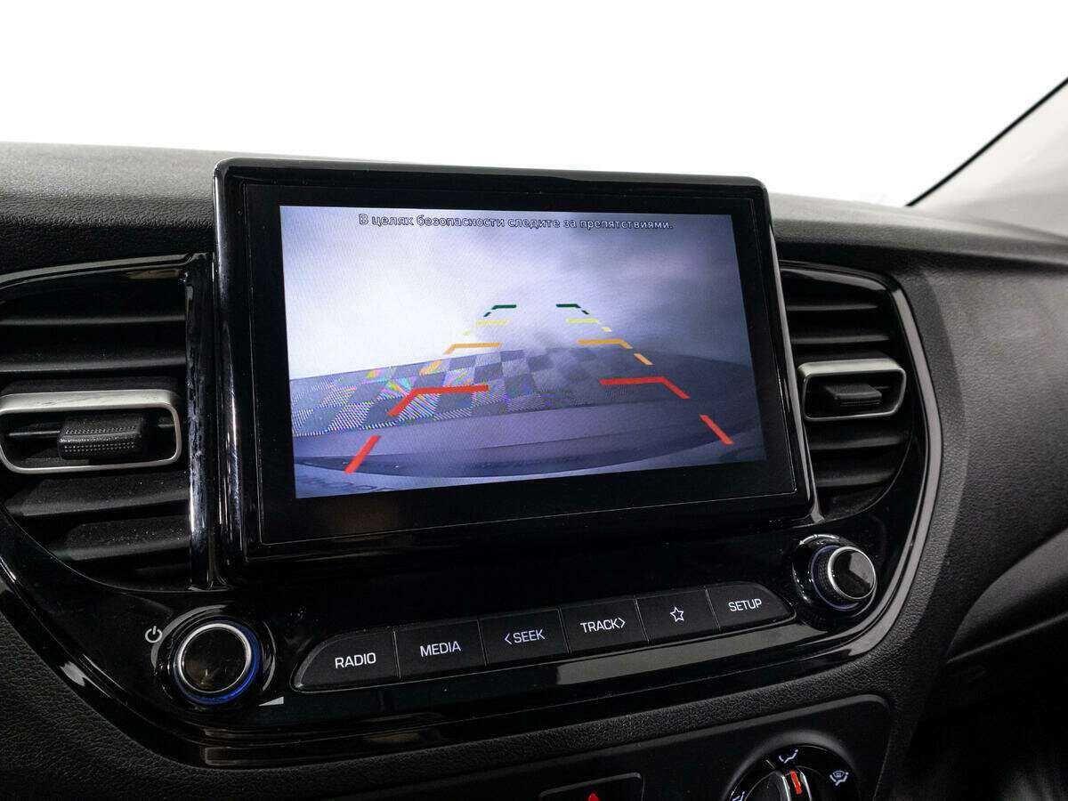 Купить Hyundai Solaris с пробегом. Фото: #16