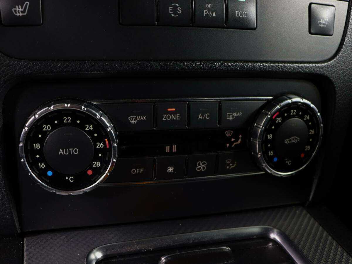 Купить Mercedes-Benz GLK-Класс с пробегом. Фото: #17