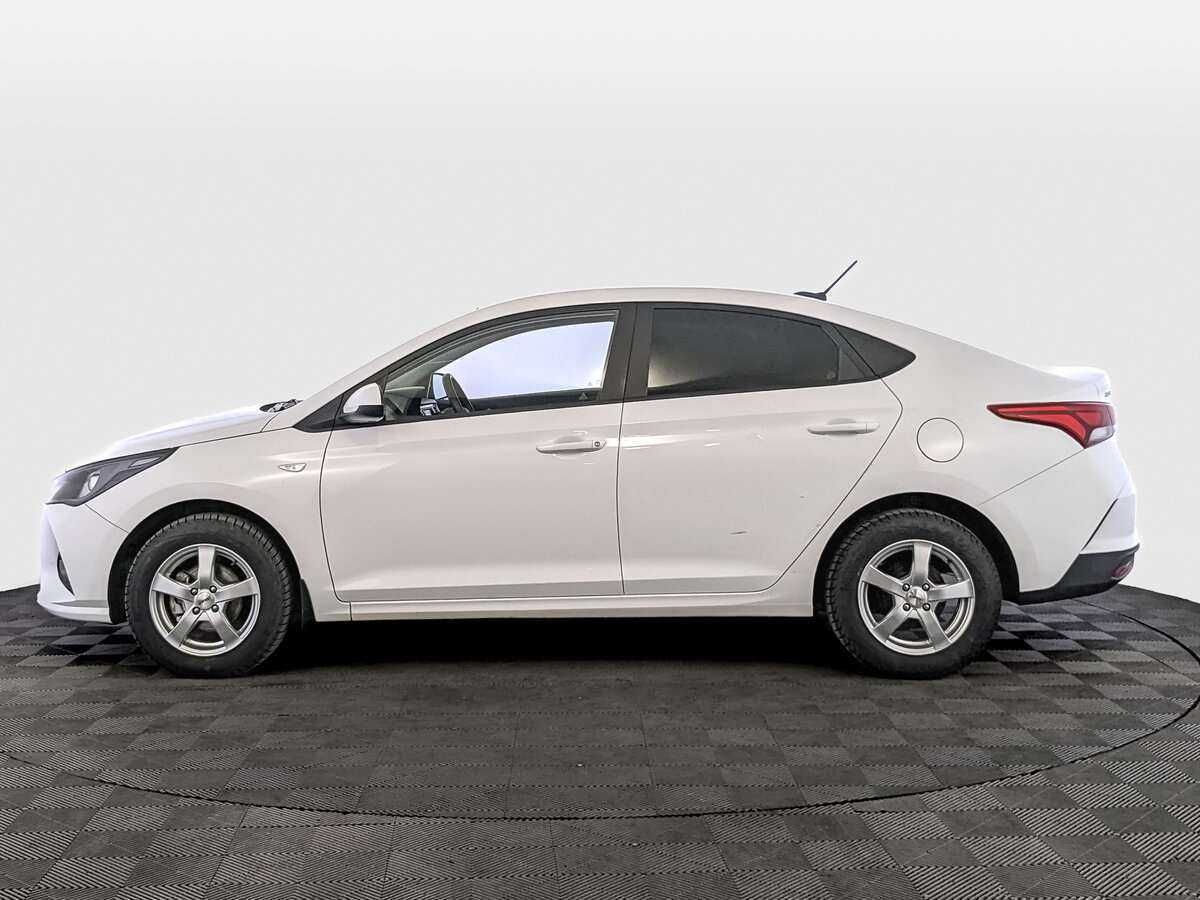 Купить Hyundai Solaris с пробегом. Фото: #7