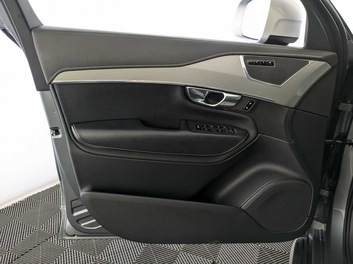 Купить Volvo XC90 с пробегом. Фото: #14