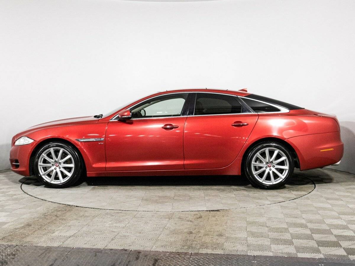 Купить Jaguar XJ с пробегом. Фото: #7