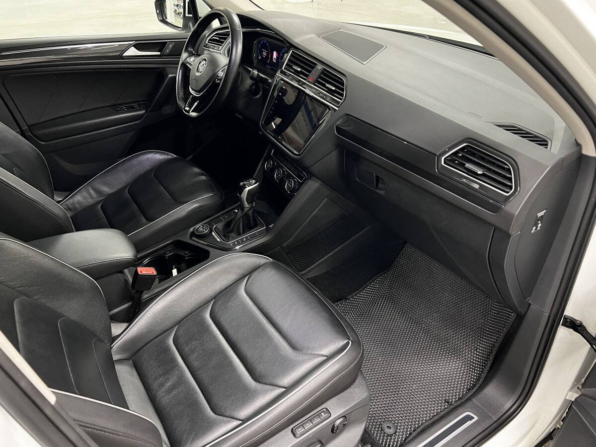 Купить Volkswagen Tiguan с пробегом. Фото: #10