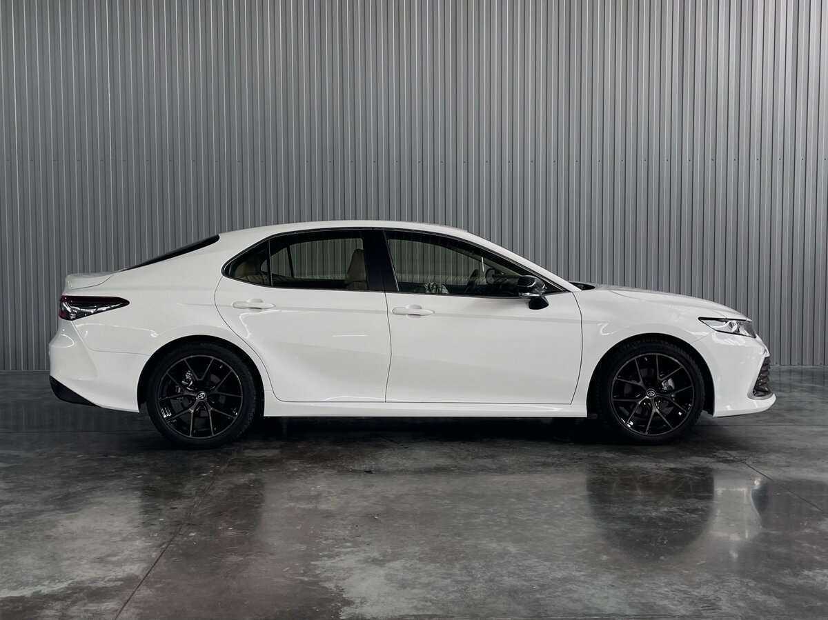 Купить Toyota Camry с пробегом. Фото: #3