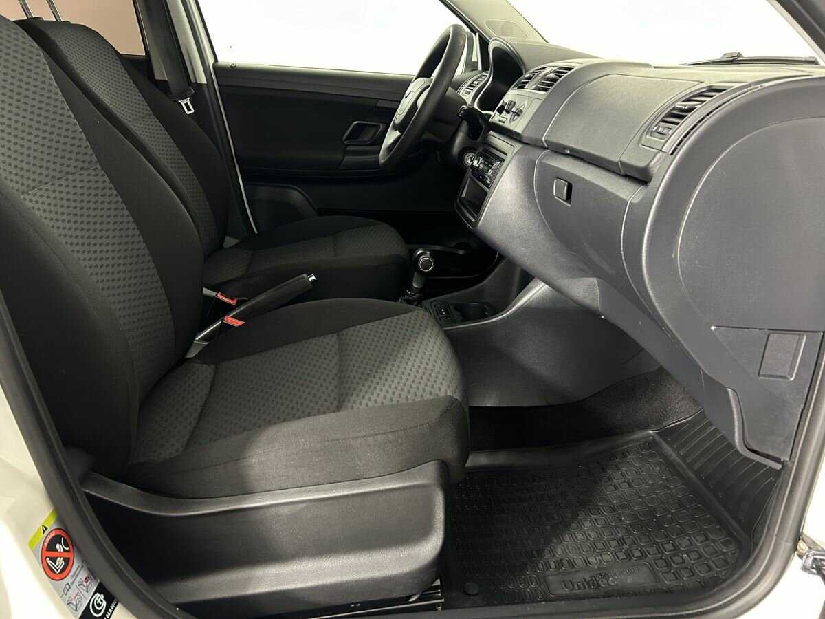 Купить Skoda Fabia с пробегом. Фото: #13