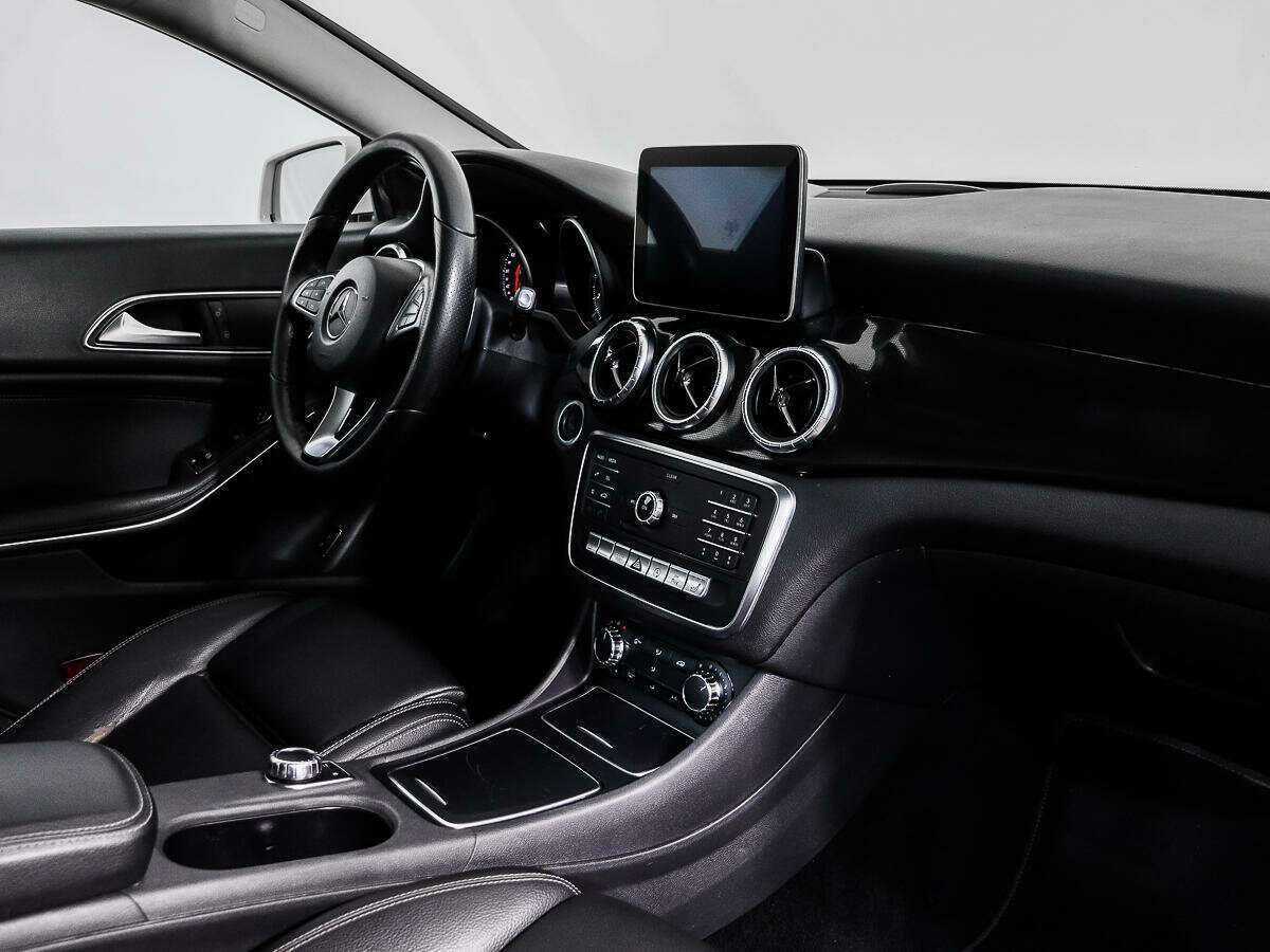 Купить Mercedes-Benz CLA с пробегом. Фото: #10