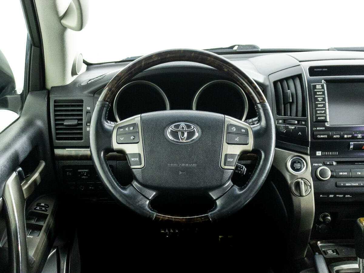 Купить Toyota Land Cruiser с пробегом. Фото: #21