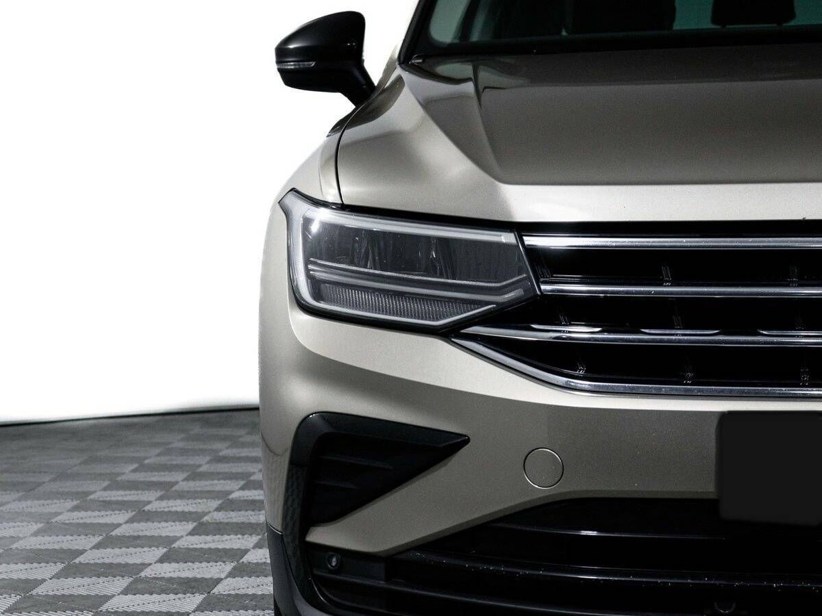 Купить Volkswagen Tiguan с пробегом. Фото: #17