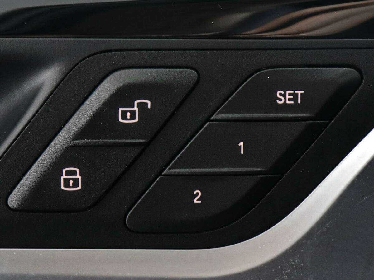 Купить BMW X4 с пробегом. Фото: #14