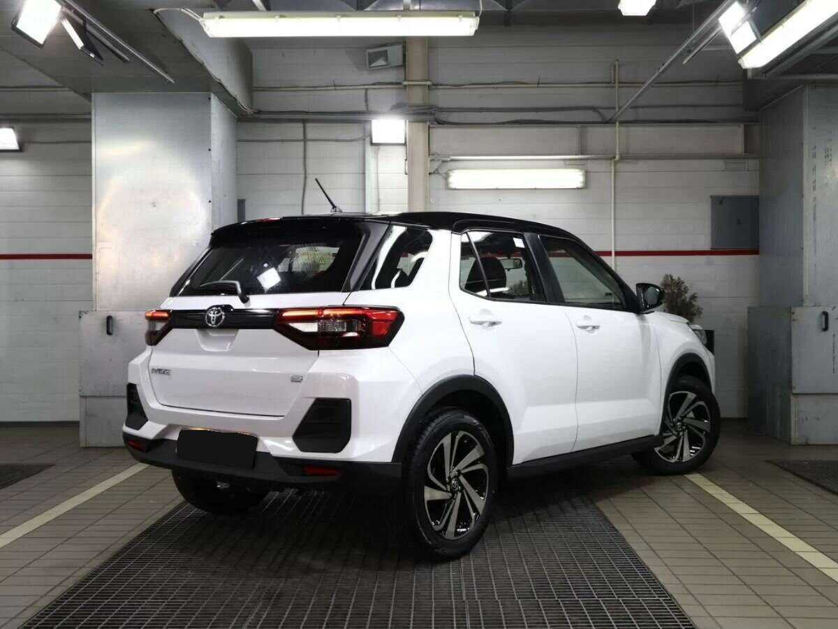 Купить Toyota Raize с пробегом. Фото: #1