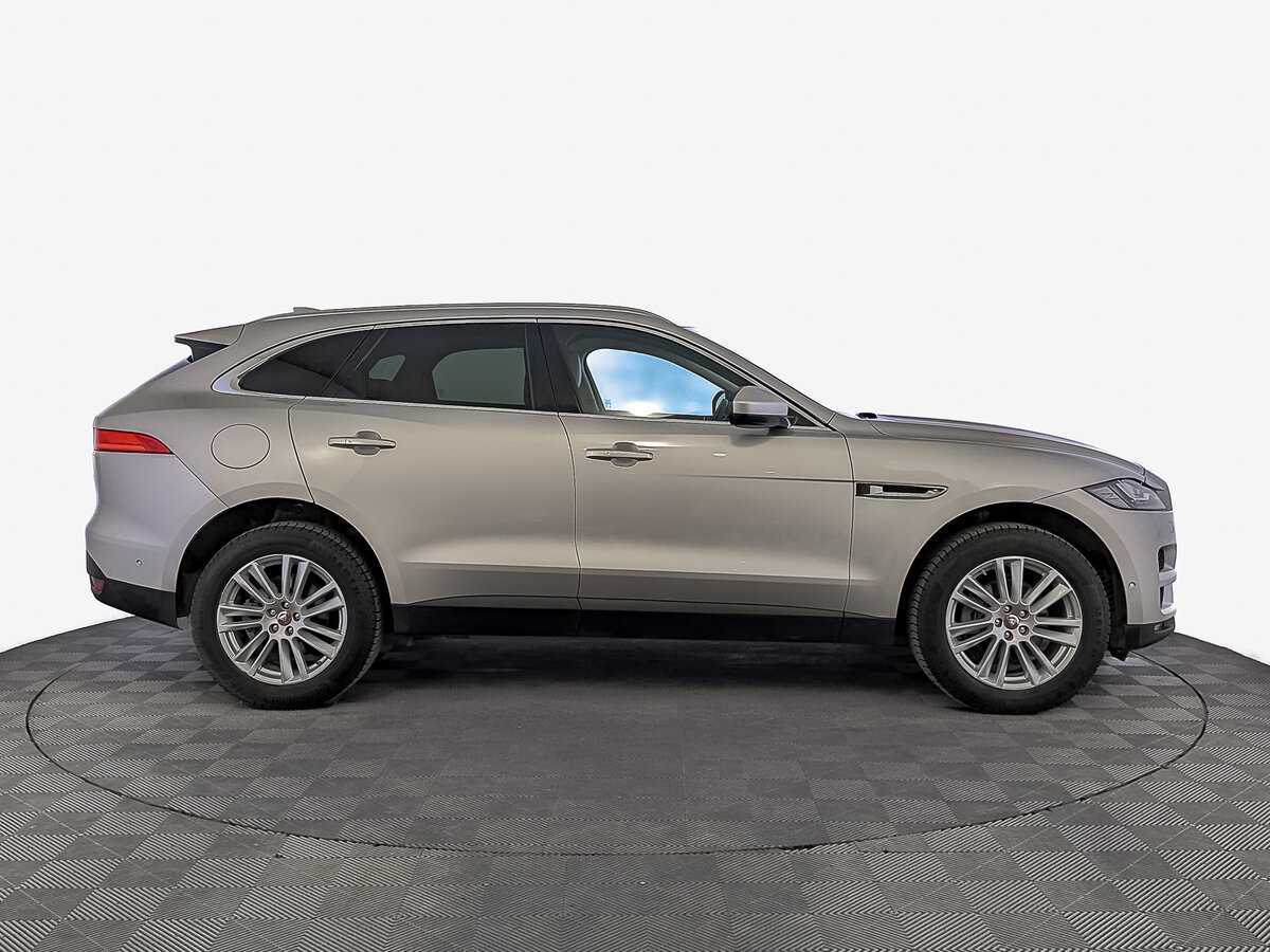 Купить Jaguar F-Pace с пробегом. Фото: #3