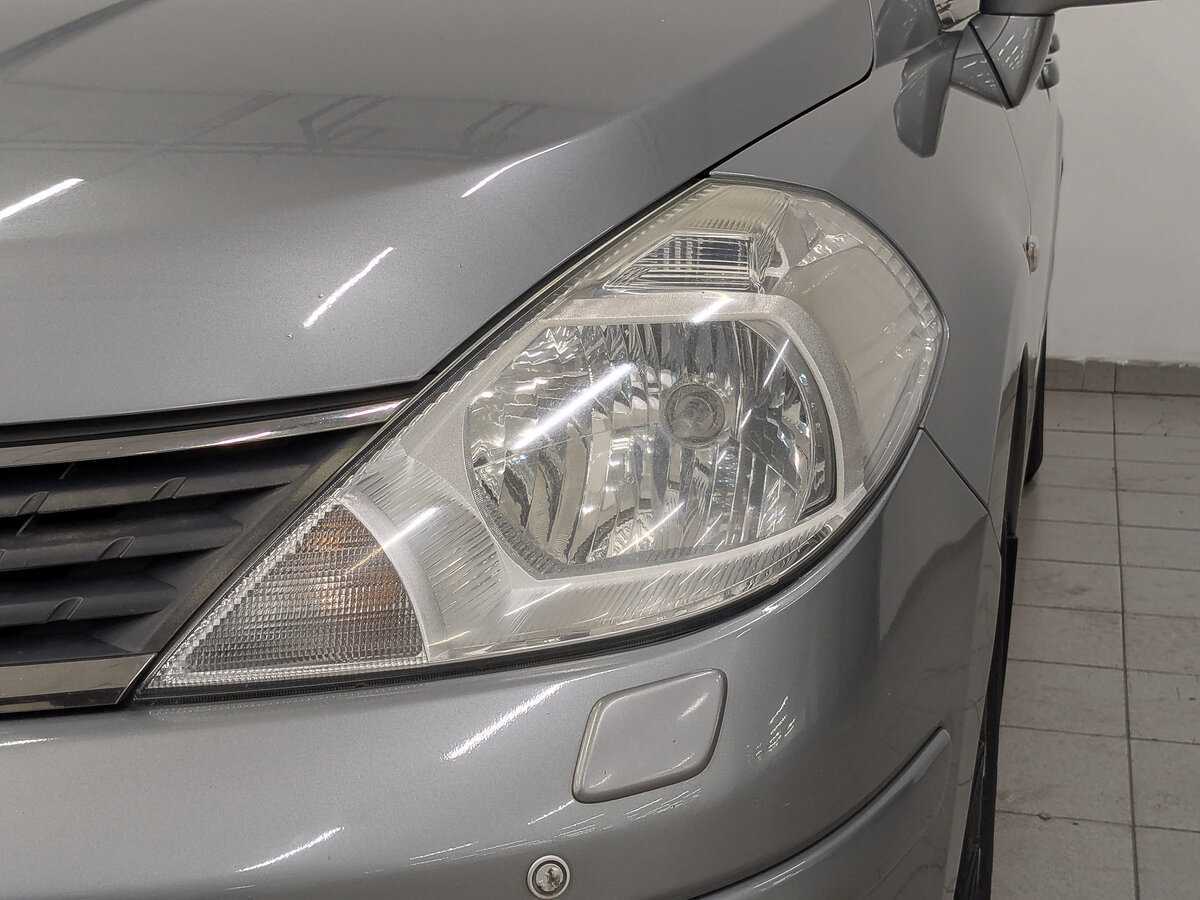 Купить Nissan Tiida с пробегом. Фото: #10