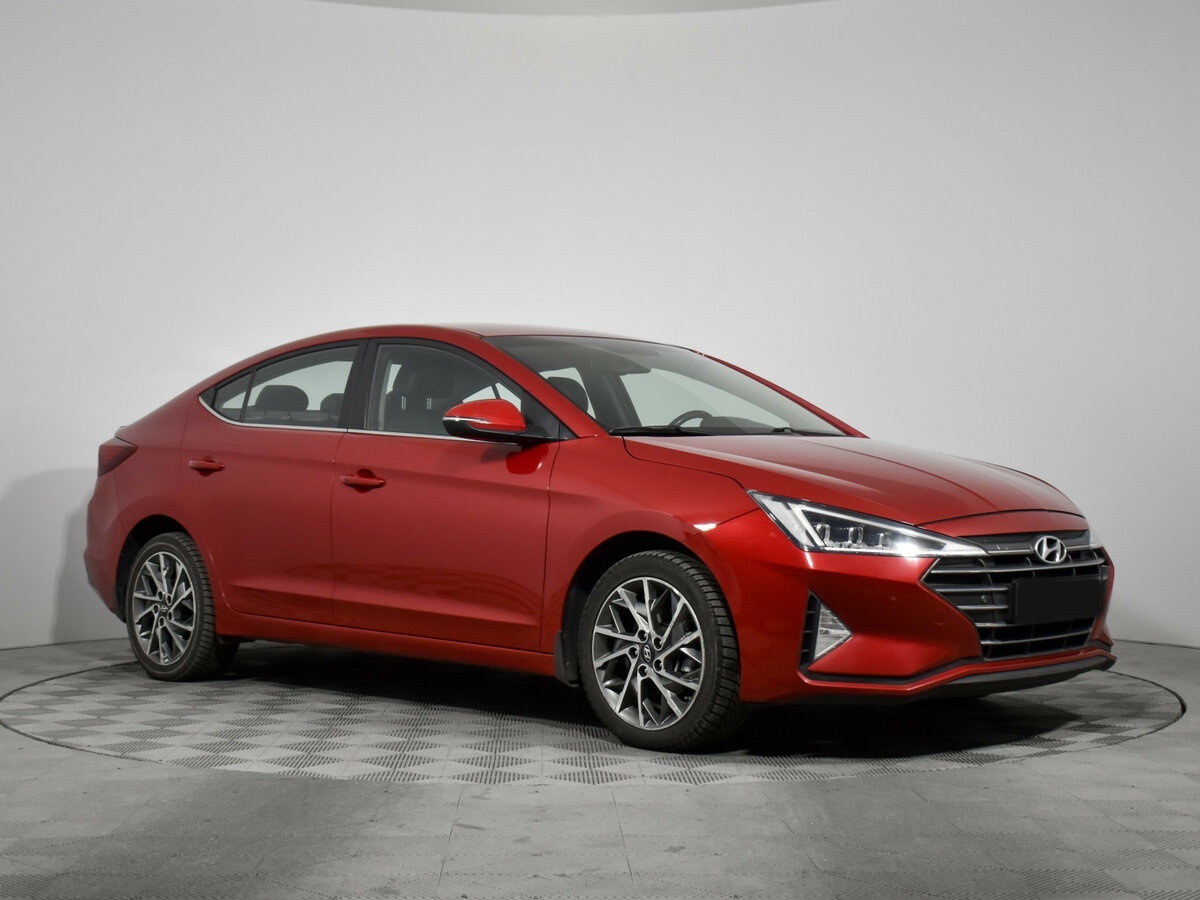 Купить Hyundai Elantra с пробегом. Фото: #2