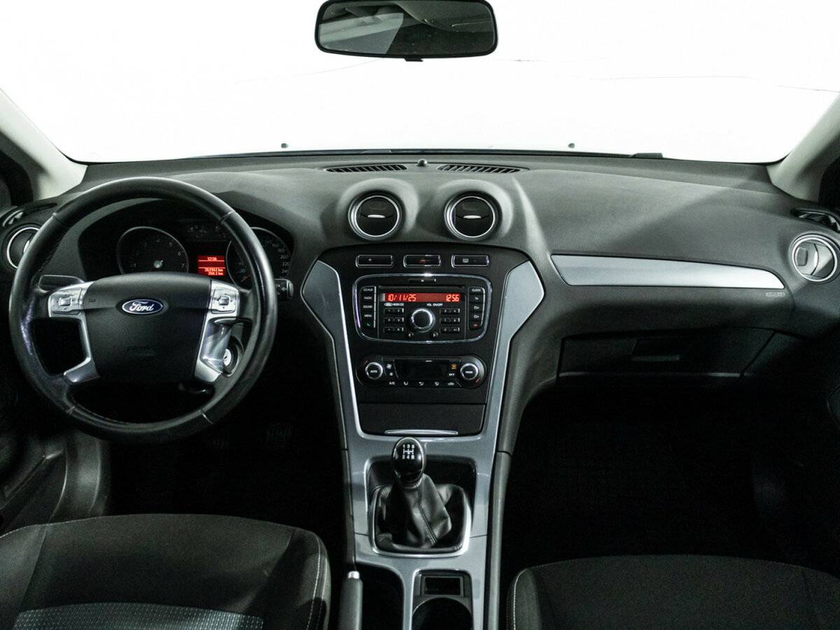Купить Ford Mondeo с пробегом. Фото: #11