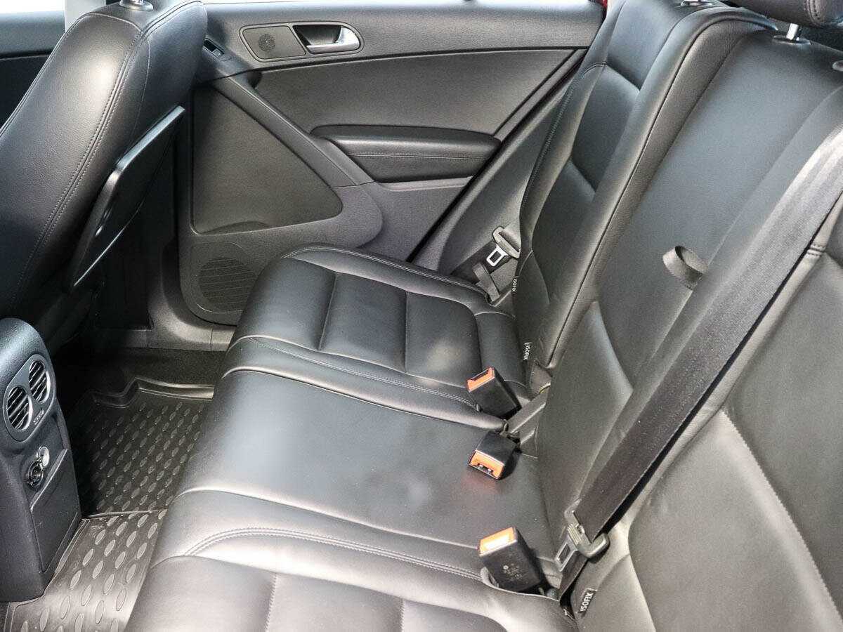 Купить Volkswagen Tiguan с пробегом. Фото: #9