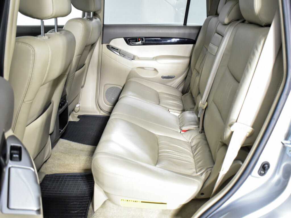 Купить Toyota Land Cruiser Prado с пробегом. Фото: #9