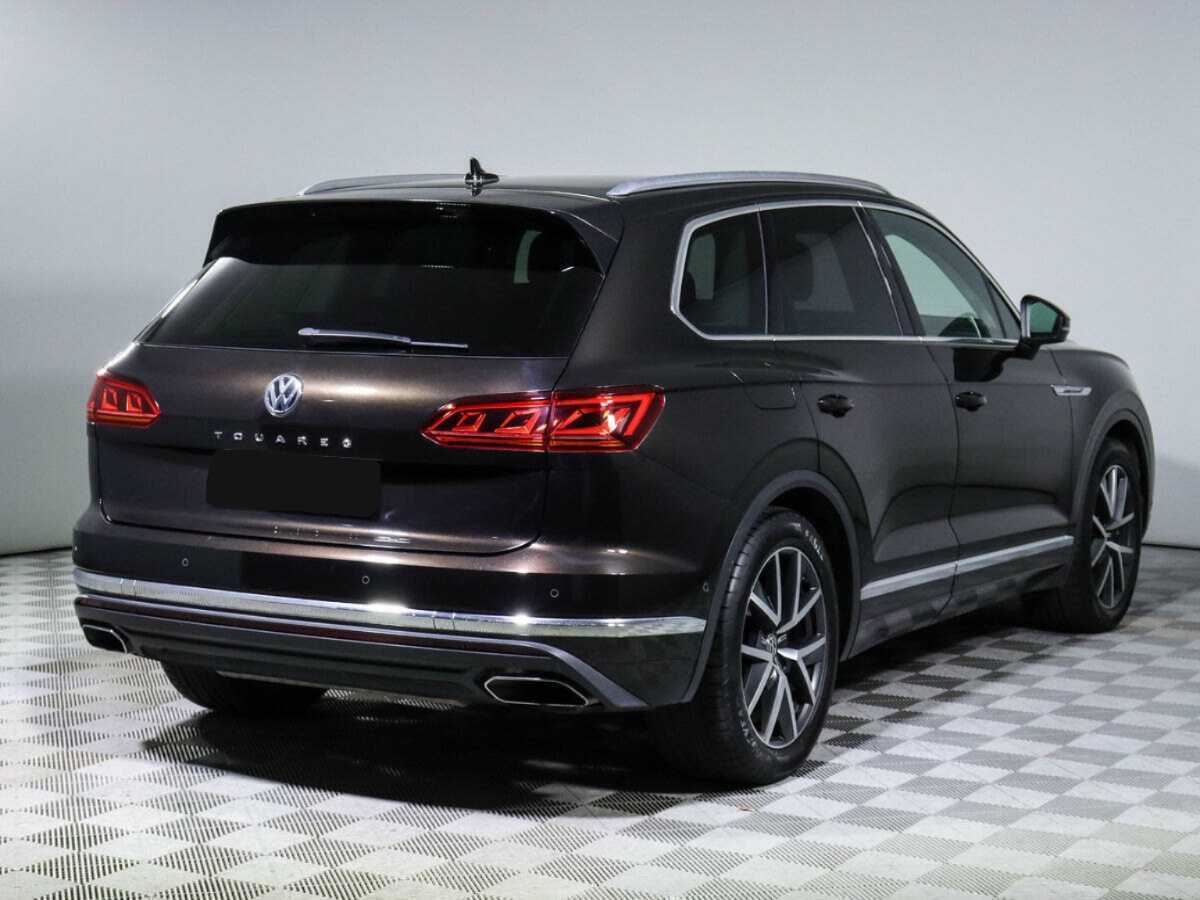 Купить Volkswagen Touareg с пробегом. Фото: #3