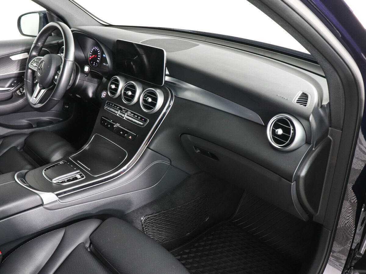 Купить Mercedes-Benz GLC с пробегом. Фото: #11