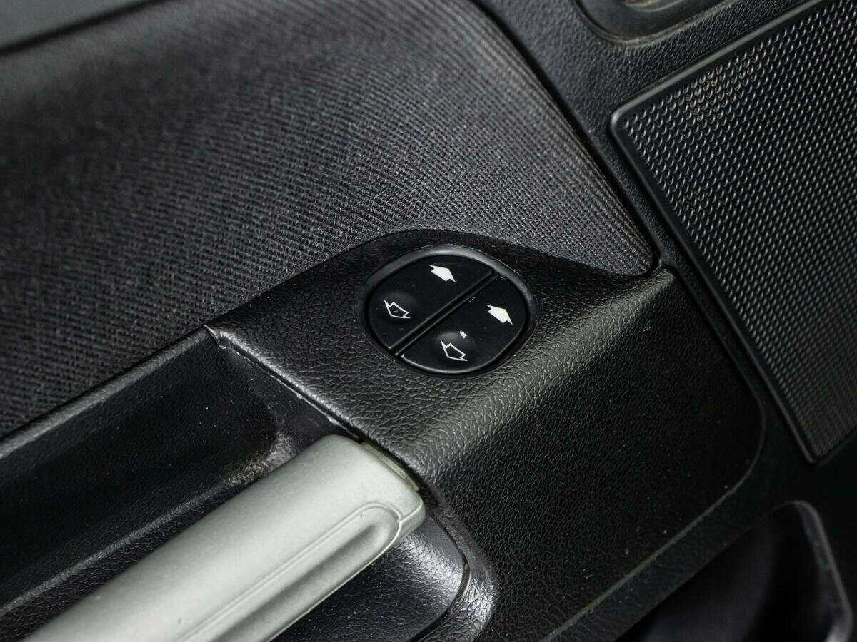 Купить Ford Fusion с пробегом. Фото: #14