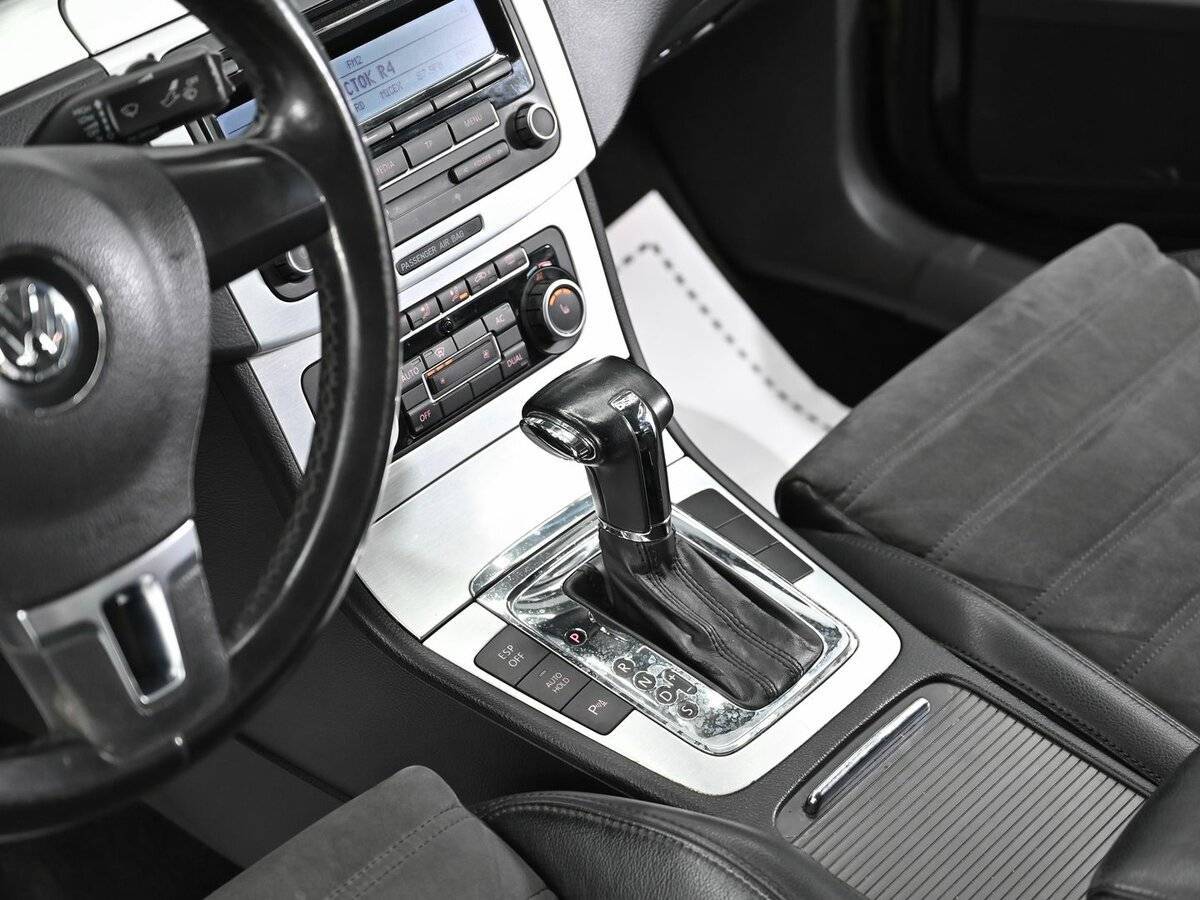 Купить Volkswagen Passat с пробегом. Фото: #9