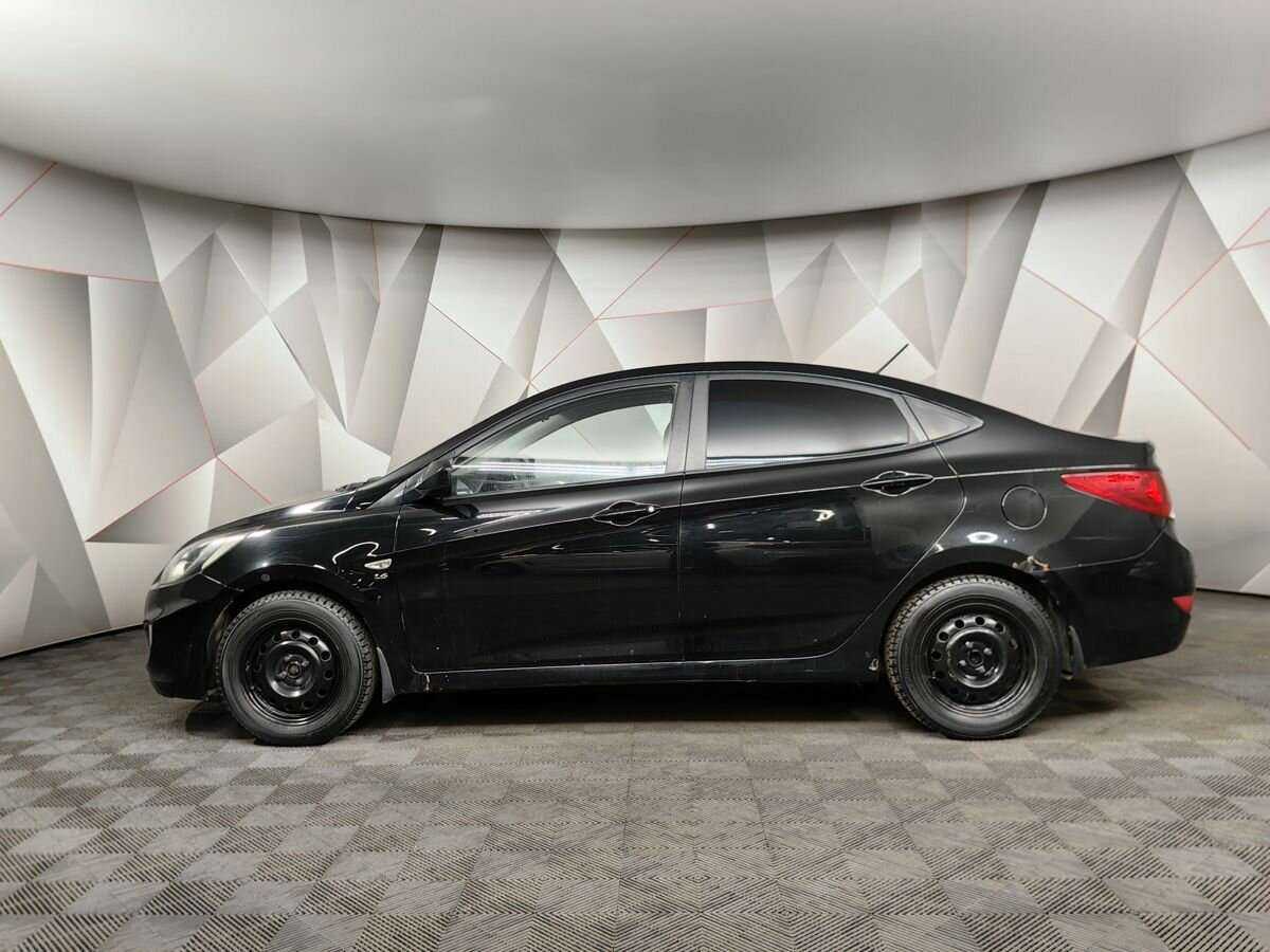 Купить Hyundai Solaris с пробегом. Фото: #4